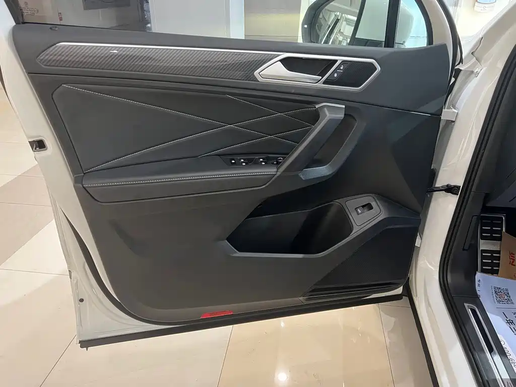 Volkswagen Tiguan L — миниатюра 6