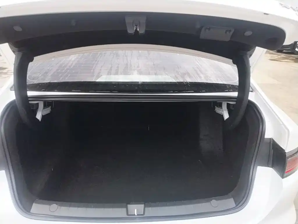 BYD Seal 05 DM-i — миниатюра 19