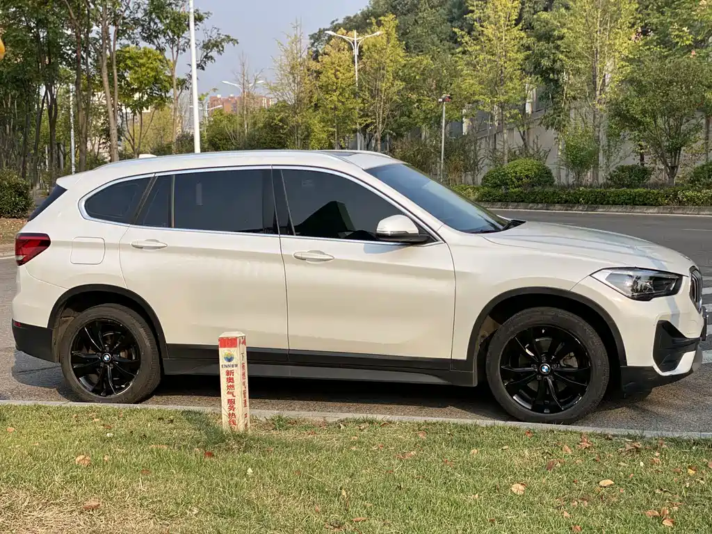 BMW X1 — миниатюра 9