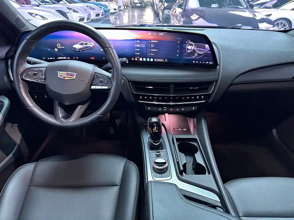 Cadillac CT5 — миниатюра 8