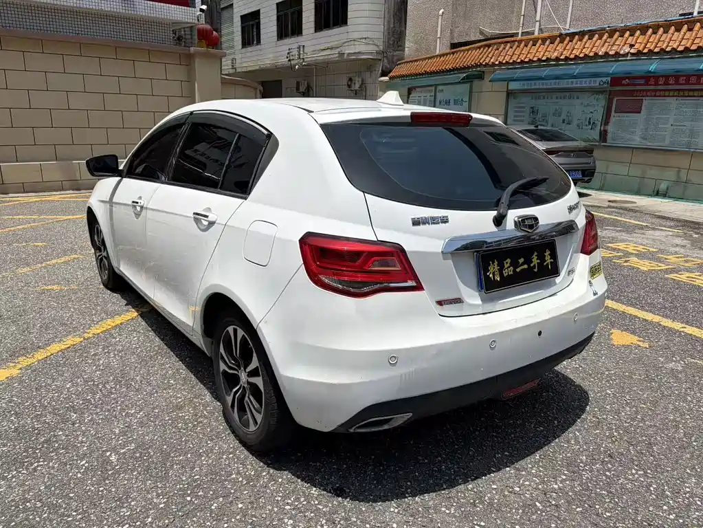 Geely Emgrand — миниатюра 7