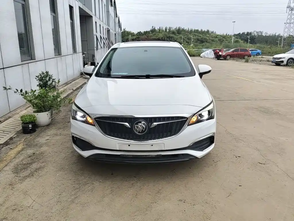 Buick Verano — миниатюра 3