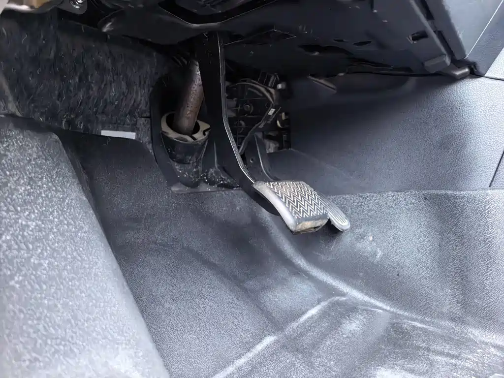 Toyota Frontlander 2.0L CVT Leading Edition, фото 11