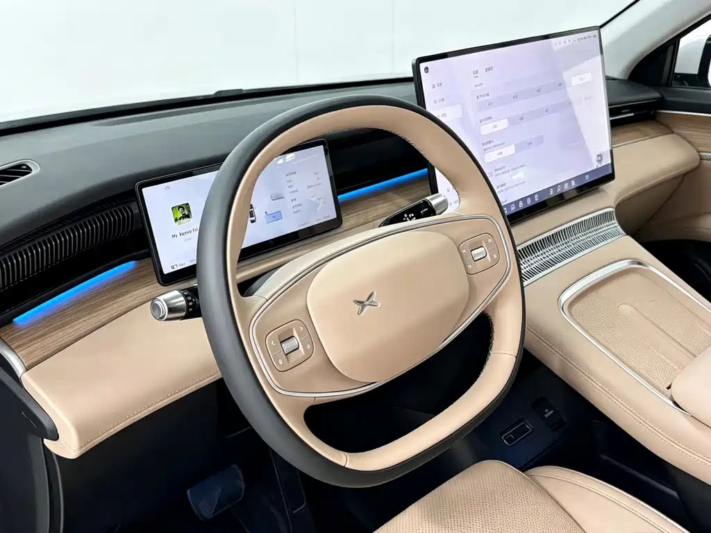 XPeng X9 — миниатюра 7