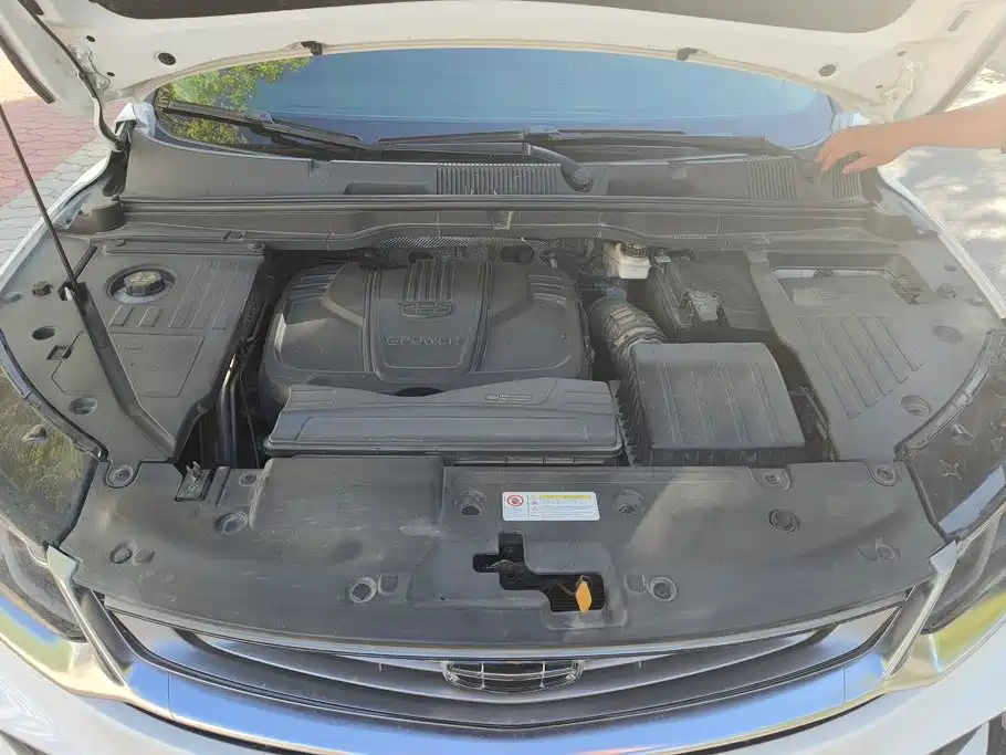 Geely Binyue — миниатюра 10