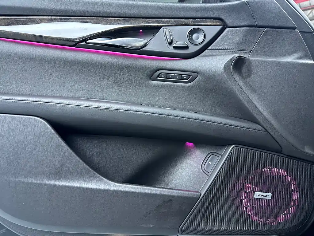 Cadillac CT6 — миниатюра 5