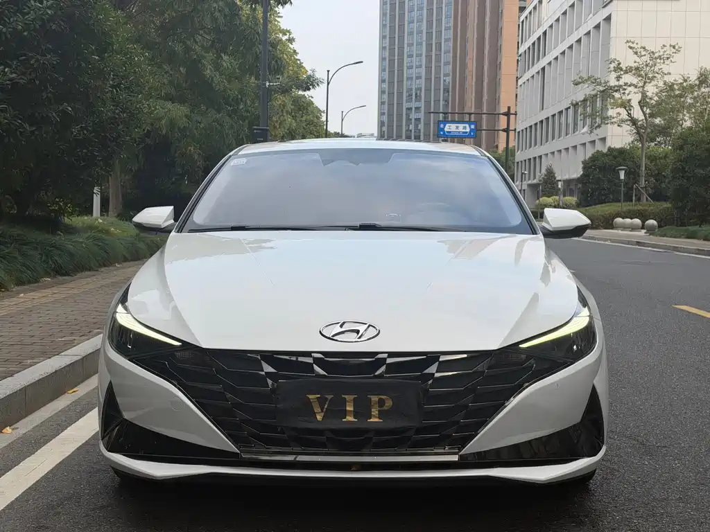 Hyundai Elantra — миниатюра 2