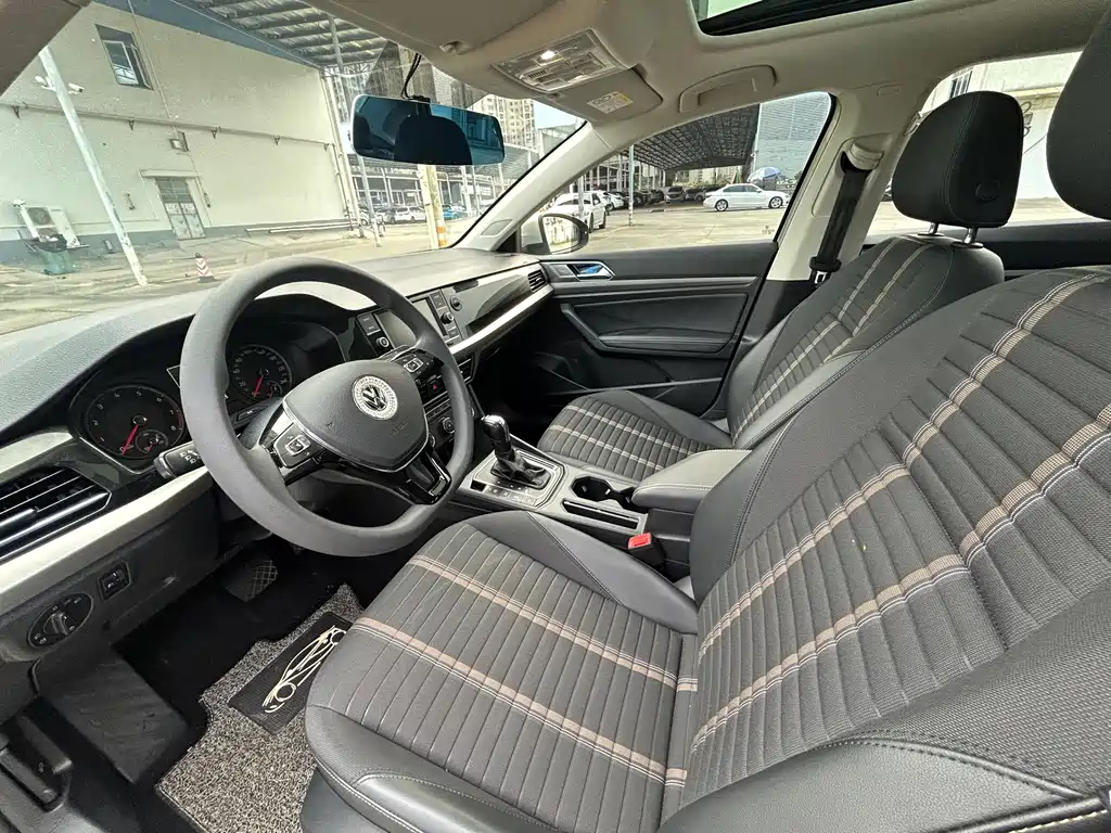 Volkswagen Lavida — миниатюра 9