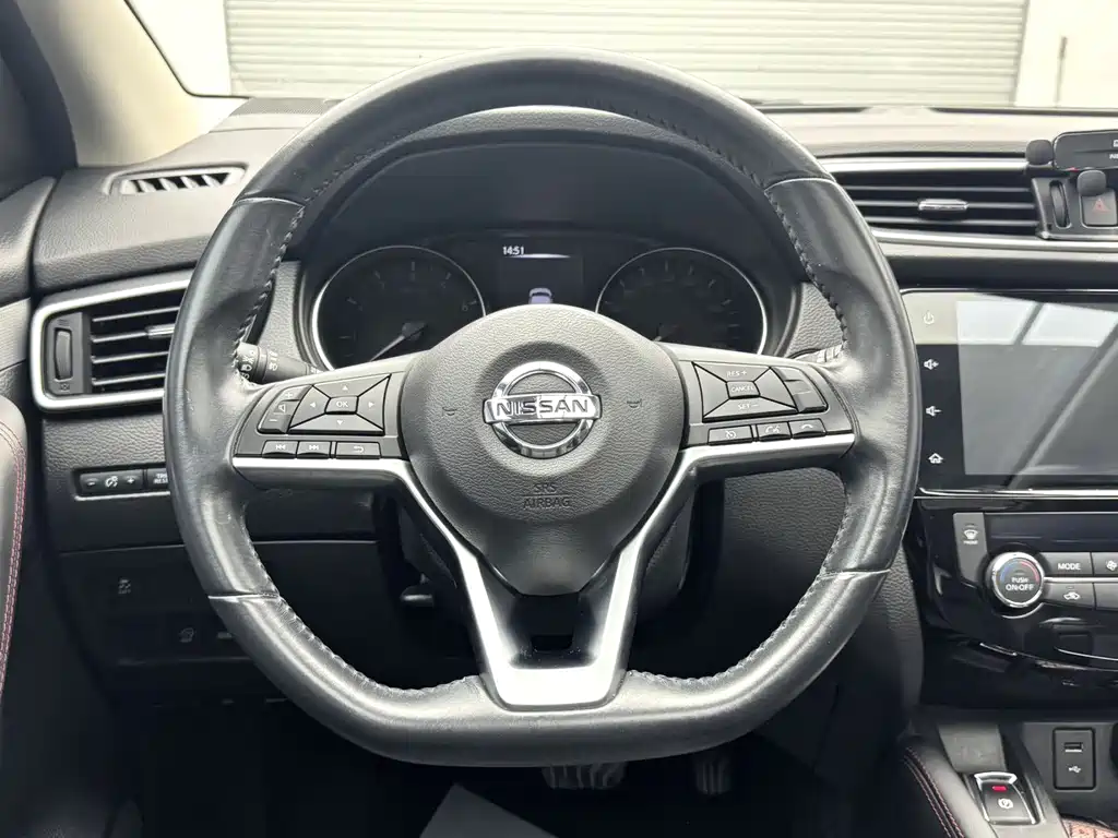 Nissan Qashqai — миниатюра 15