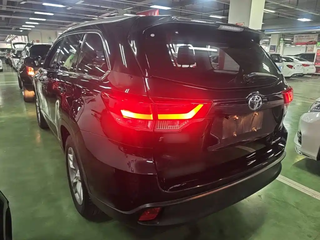 Toyota Highlander — миниатюра 5