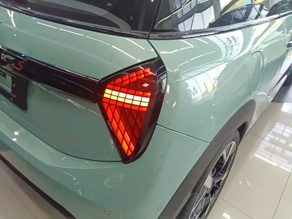 MINI Mini — миниатюра 8