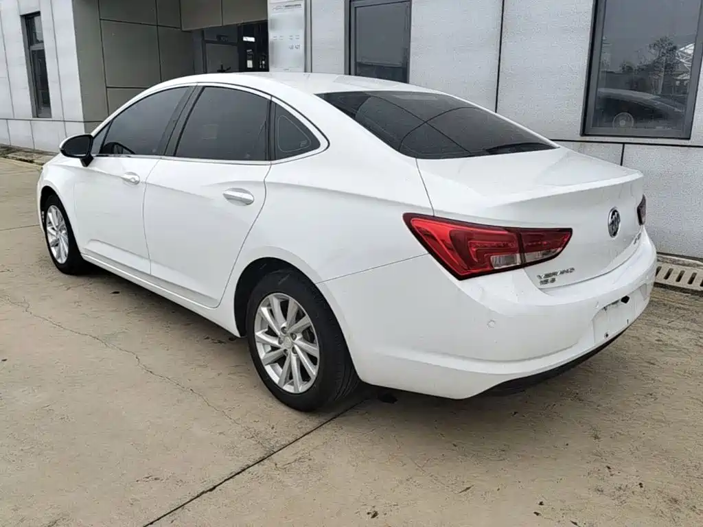 Buick Verano — миниатюра 5