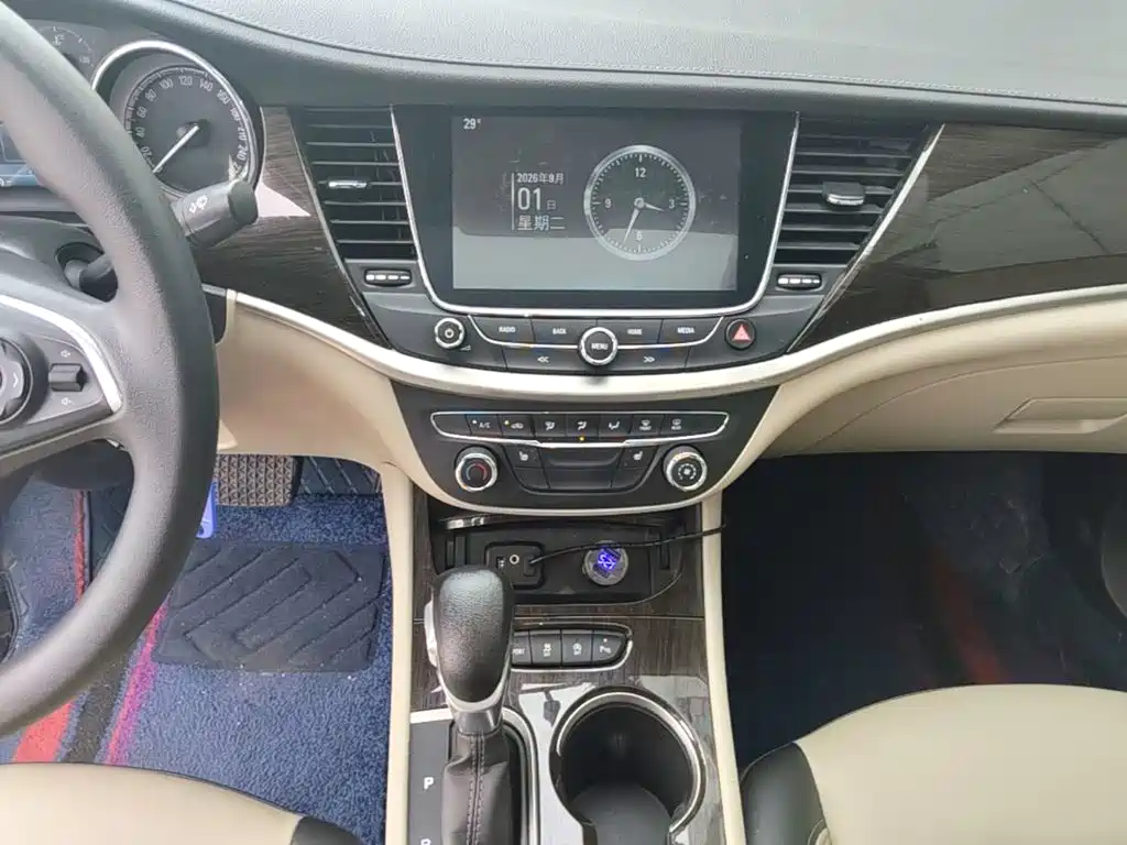 Buick Verano — миниатюра 13