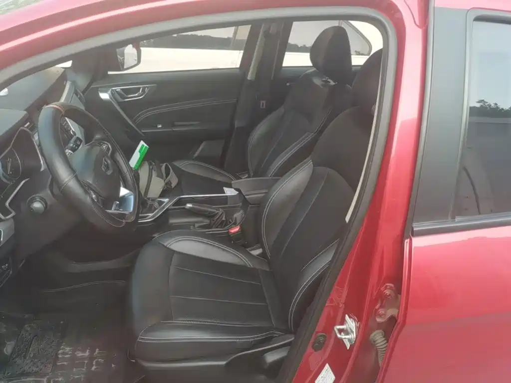 Geely Vision X3 — миниатюра 15