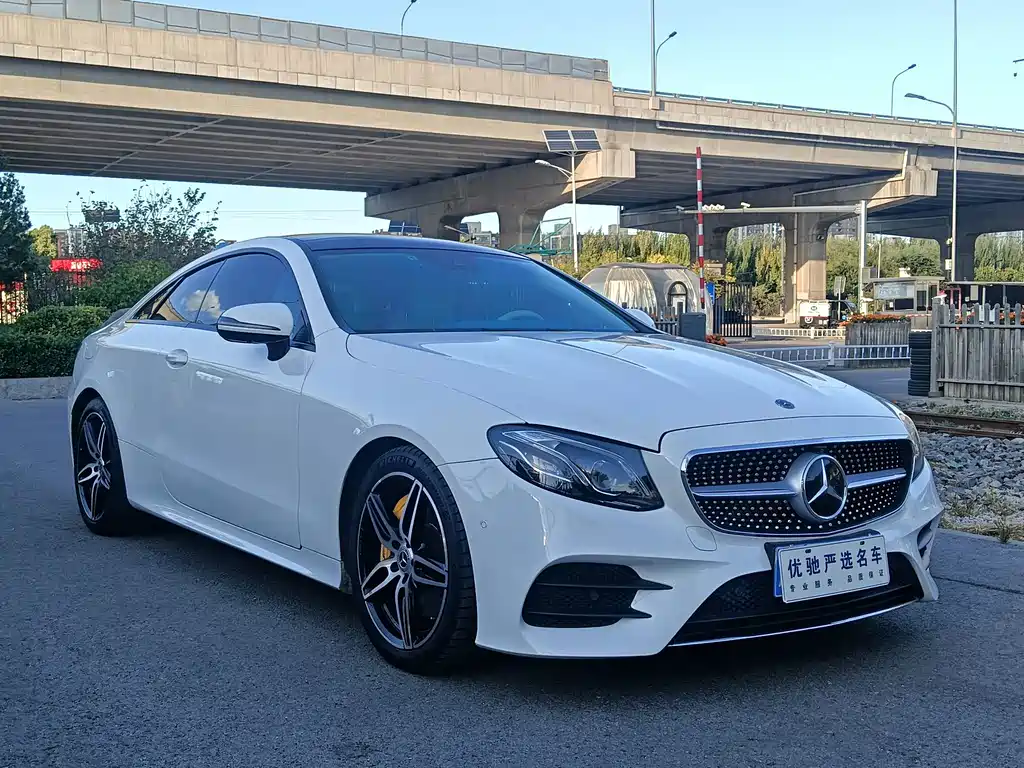 Mercedes-Benz E-Class (Import) — миниатюра 4
