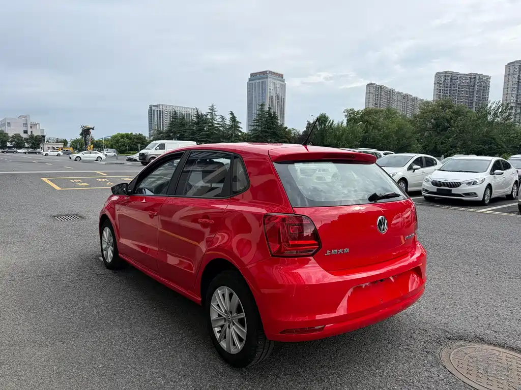 Volkswagen Polo — миниатюра 12