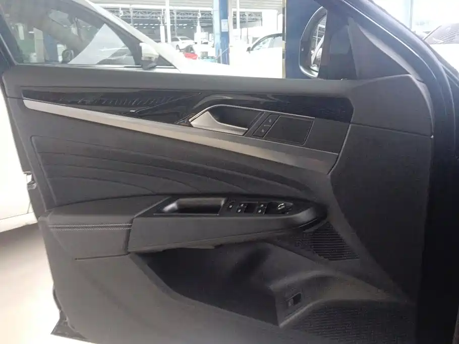 Volkswagen Passat — миниатюра 7