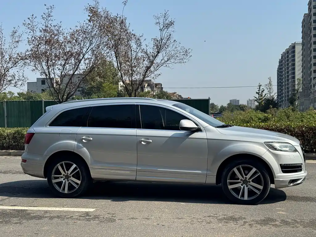 Audi Q7 — миниатюра 17