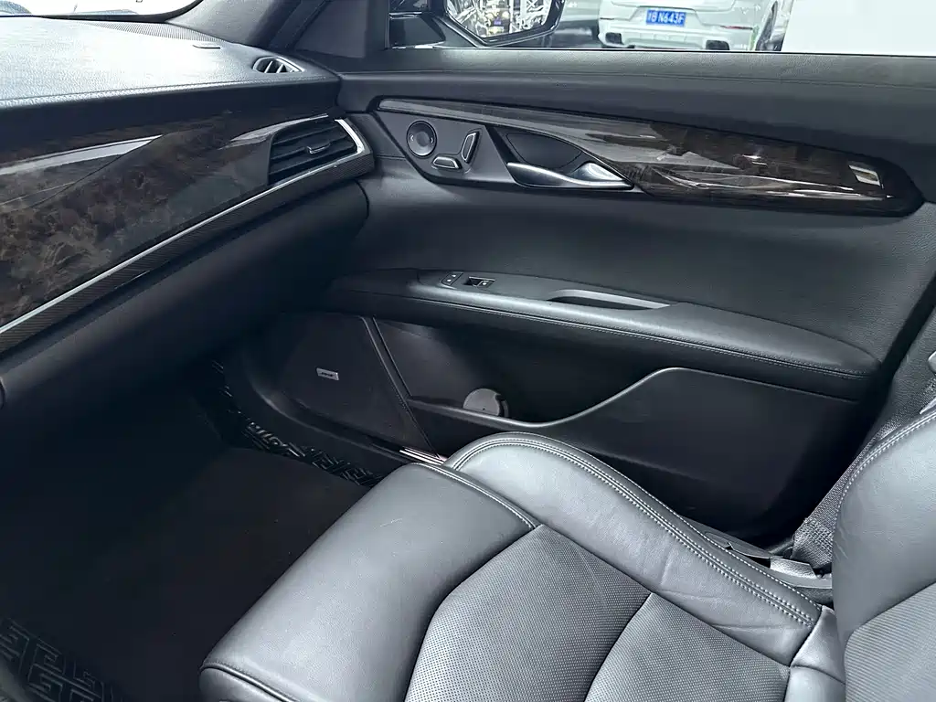 Cadillac CT6 — миниатюра 10
