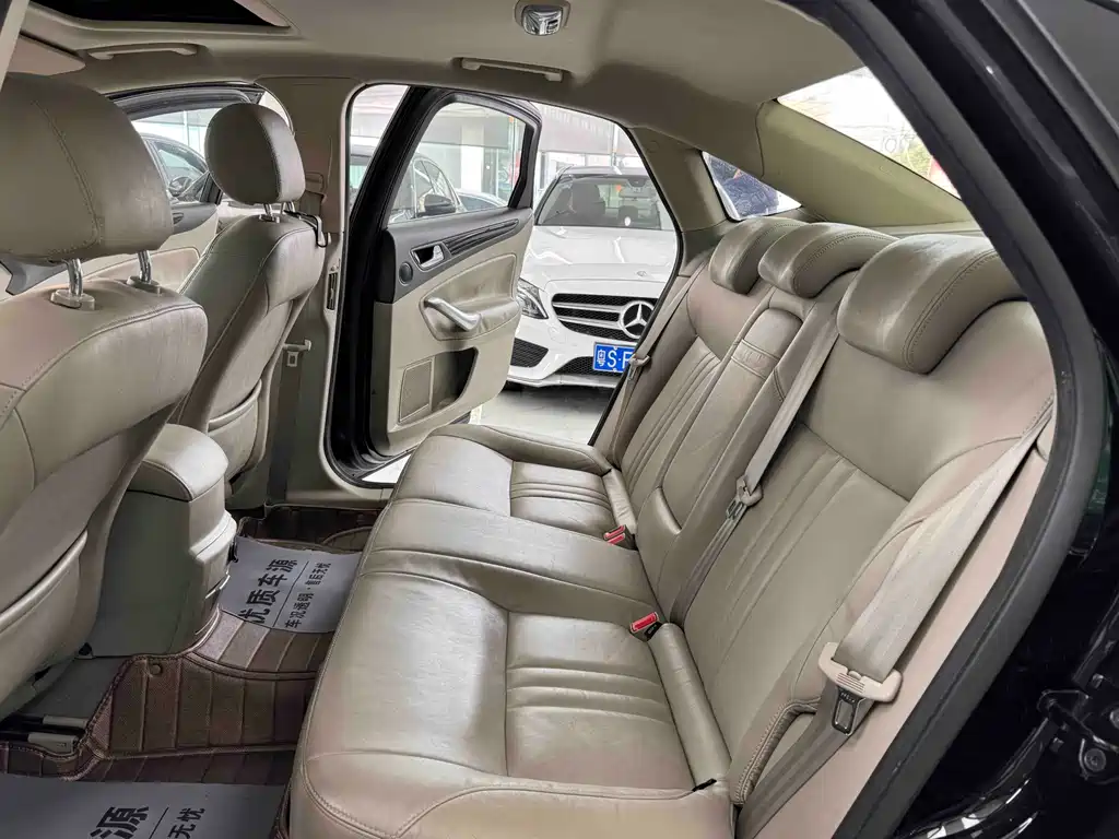 Ford Mondeo — миниатюра 8