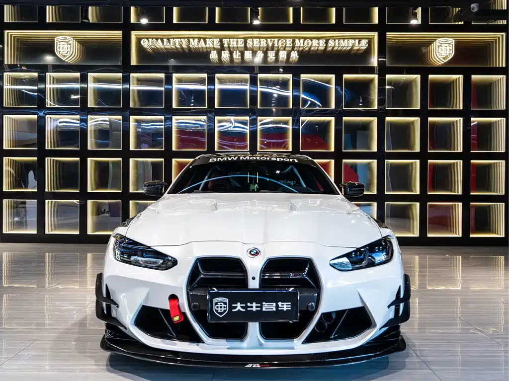 BMW M4 — миниатюра 2