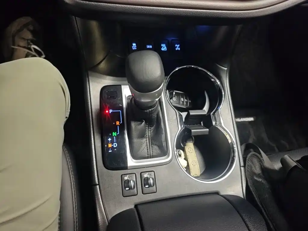 Toyota Highlander — миниатюра 14
