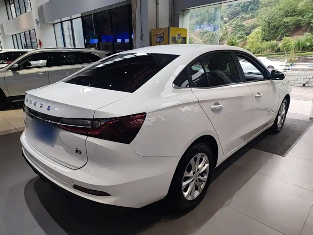 Roewe i5 — миниатюра 7