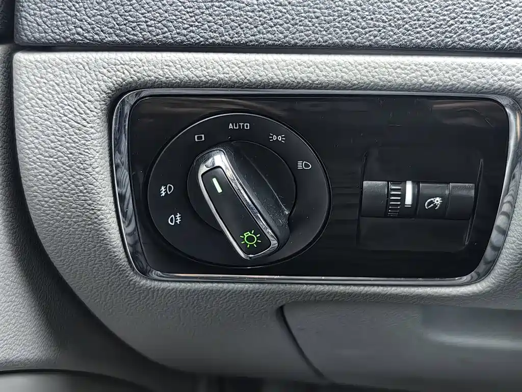 Skoda Superb — миниатюра 21