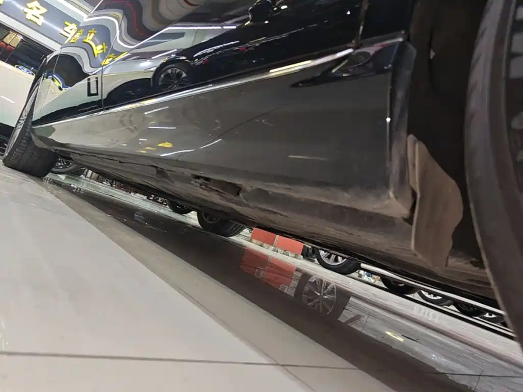 Mercedes-Benz E-Class — миниатюра 22