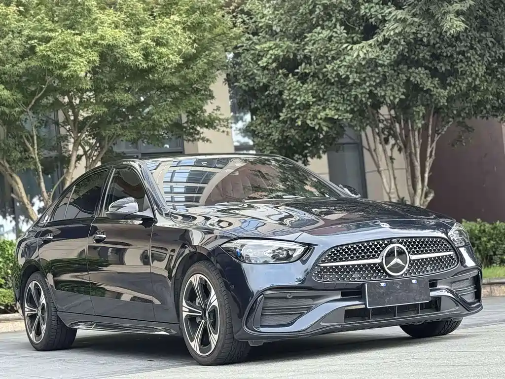 Mercedes-Benz C-Class — миниатюра 3
