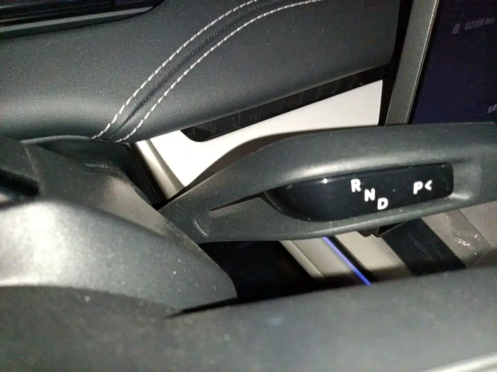 Xiaomi SU7 — миниатюра 10