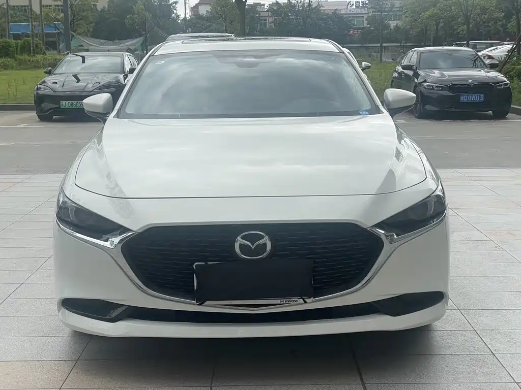 Mazda 3 Axela — миниатюра 2