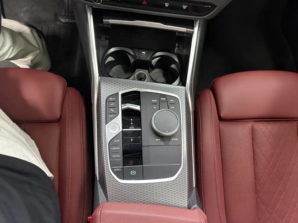 BMW 3 Series — миниатюра 8