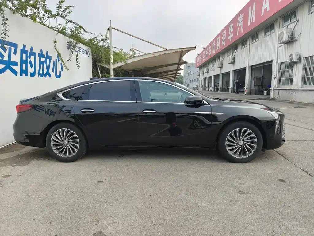 Buick LaCrosse — миниатюра 3
