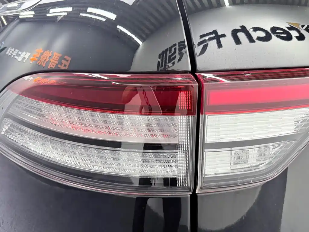 Lincoln Aviator — миниатюра 6