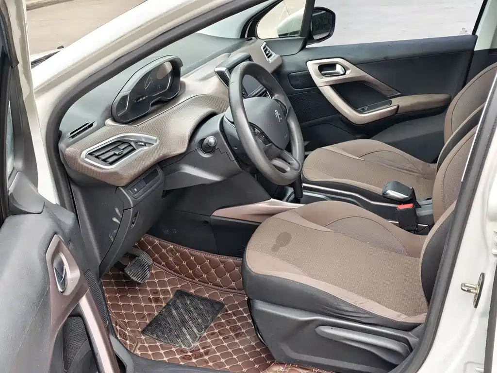 Peugeot 2008 — миниатюра 4