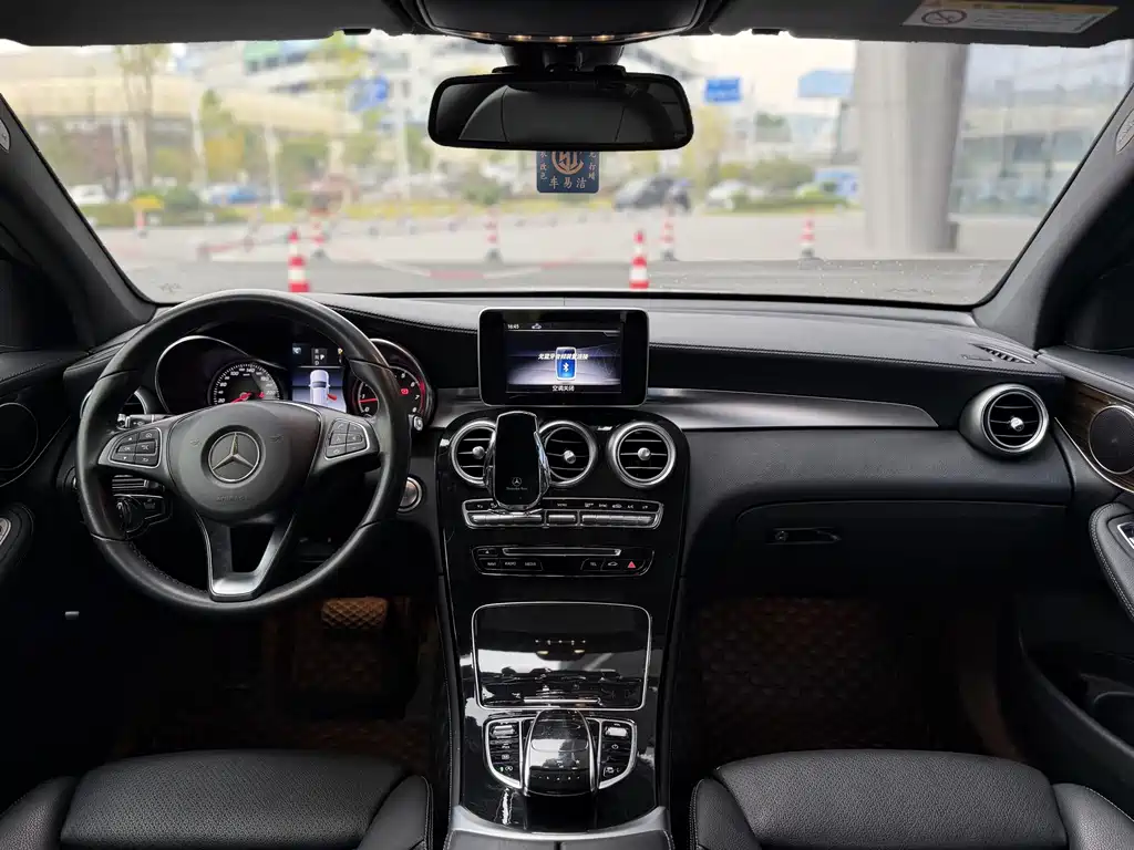 Mercedes-Benz GLC — миниатюра 16