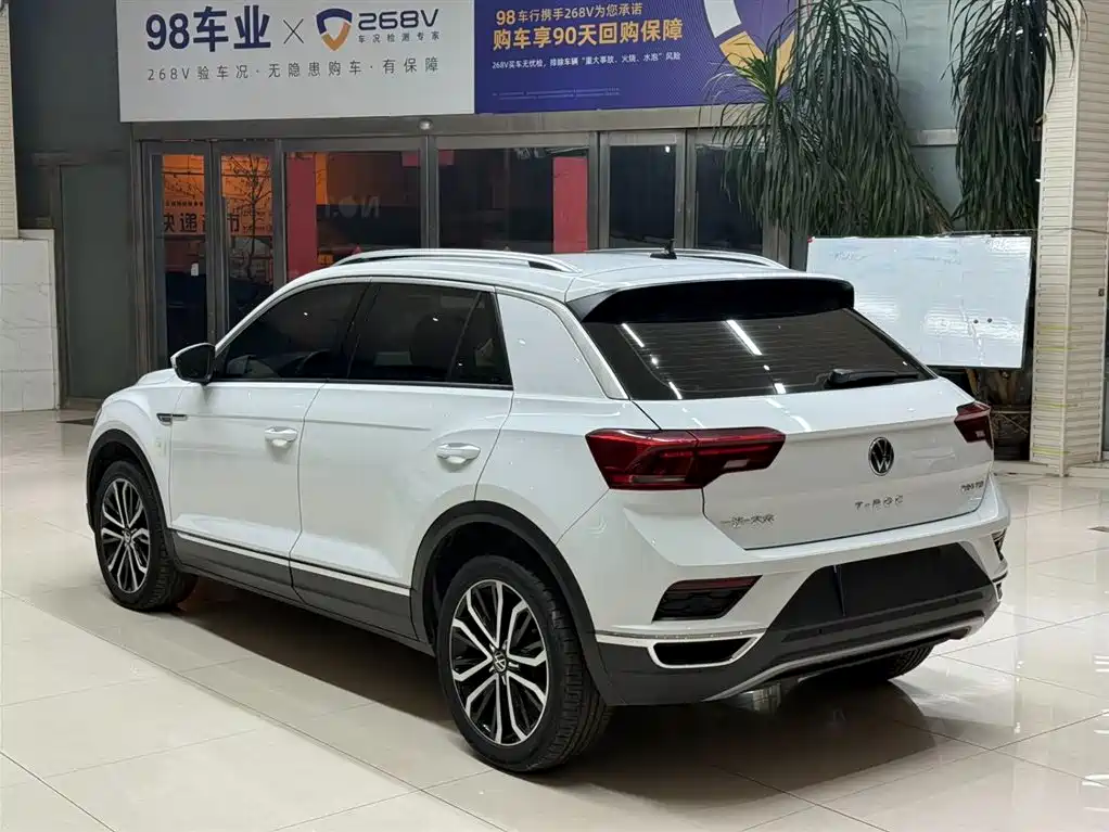 VOLKSWAGEN T ROC EXPLORING SONGS