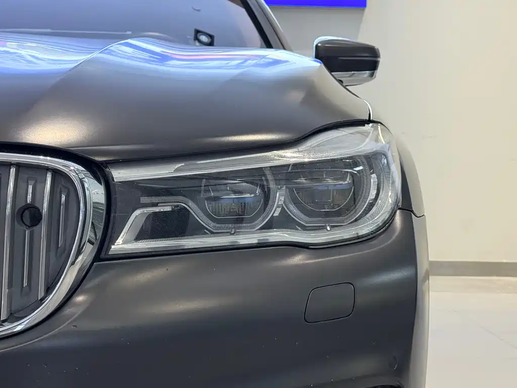 BMW 7 Series 7 2017 M760Li xDrive