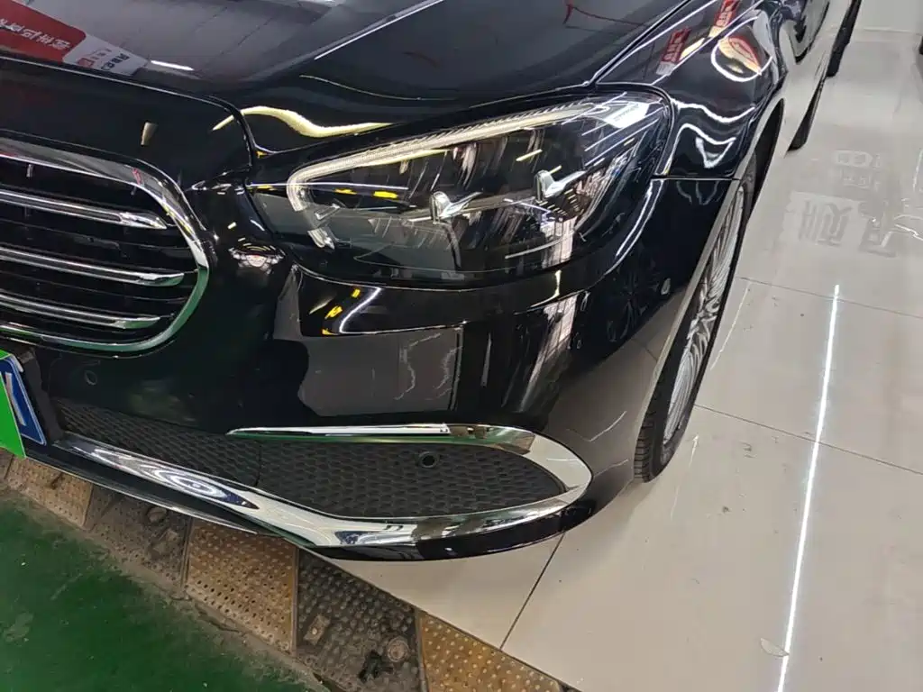 Mercedes-Benz E-Class — миниатюра 24
