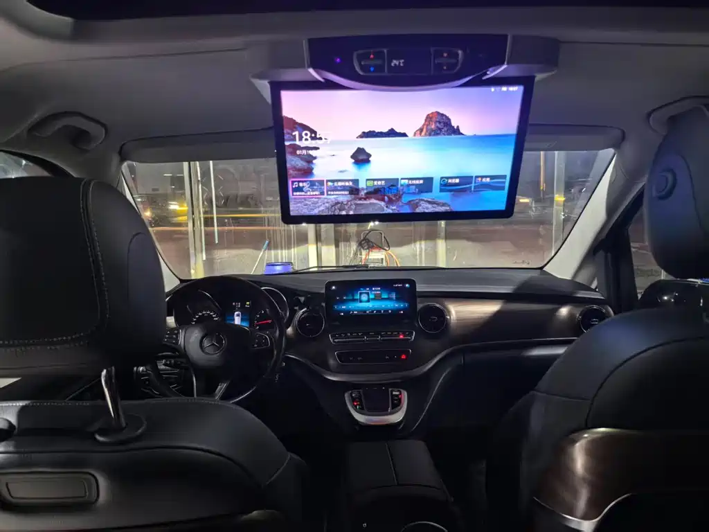 MERCEDES-BENZ V CLASS