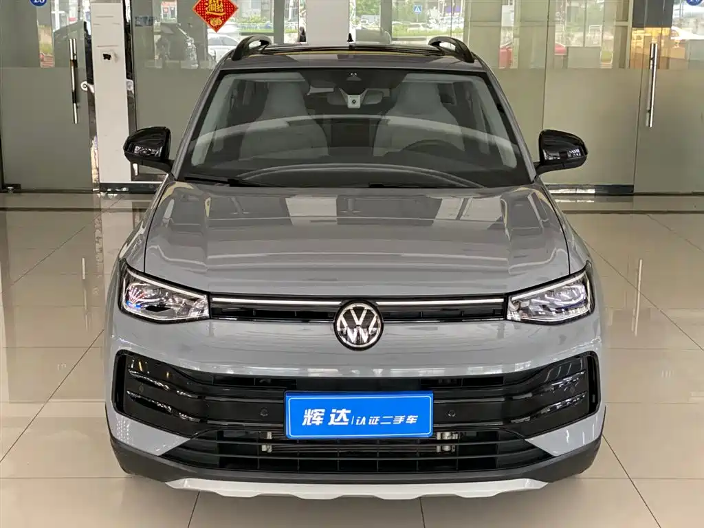 Volkswagen Tharu 2025 300TSI