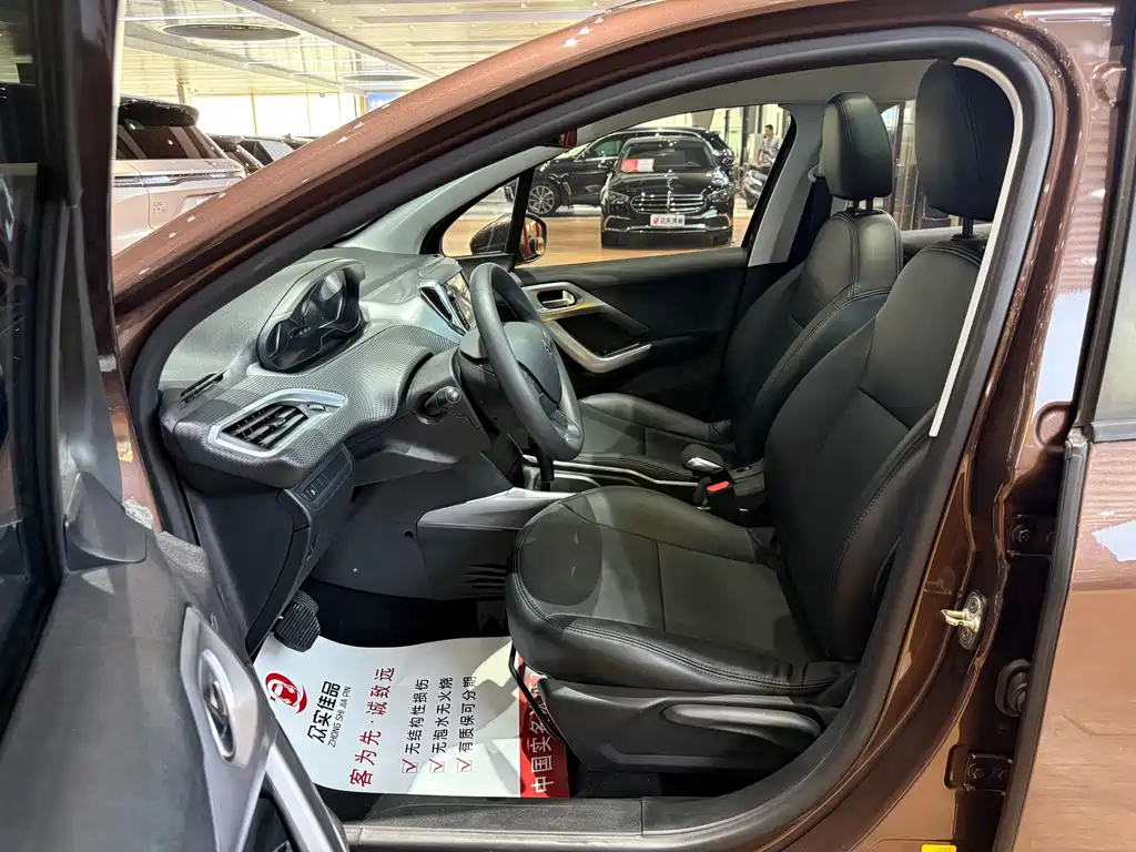 Peugeot 2008 — миниатюра 4