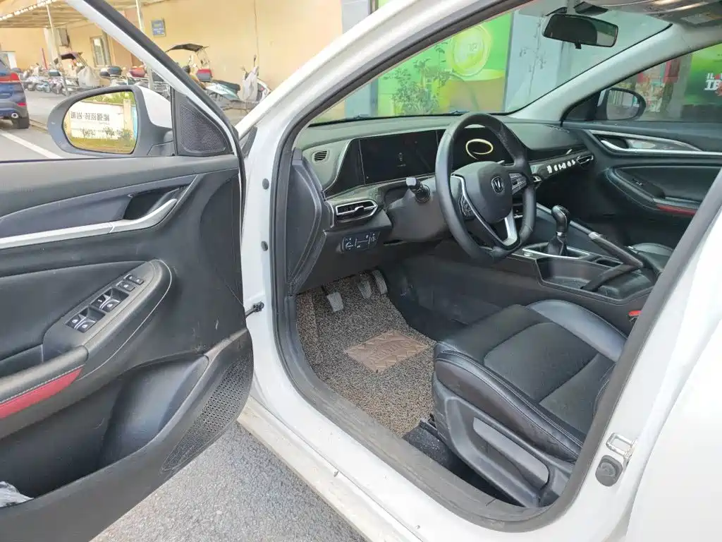 Changan Eado — миниатюра 12