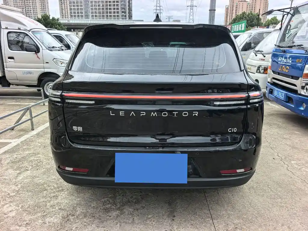 Leapmotor Leapmotor C10 — миниатюра 5
