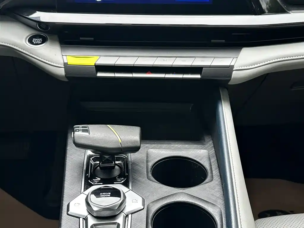 Changan UNI-V iDD — миниатюра 12