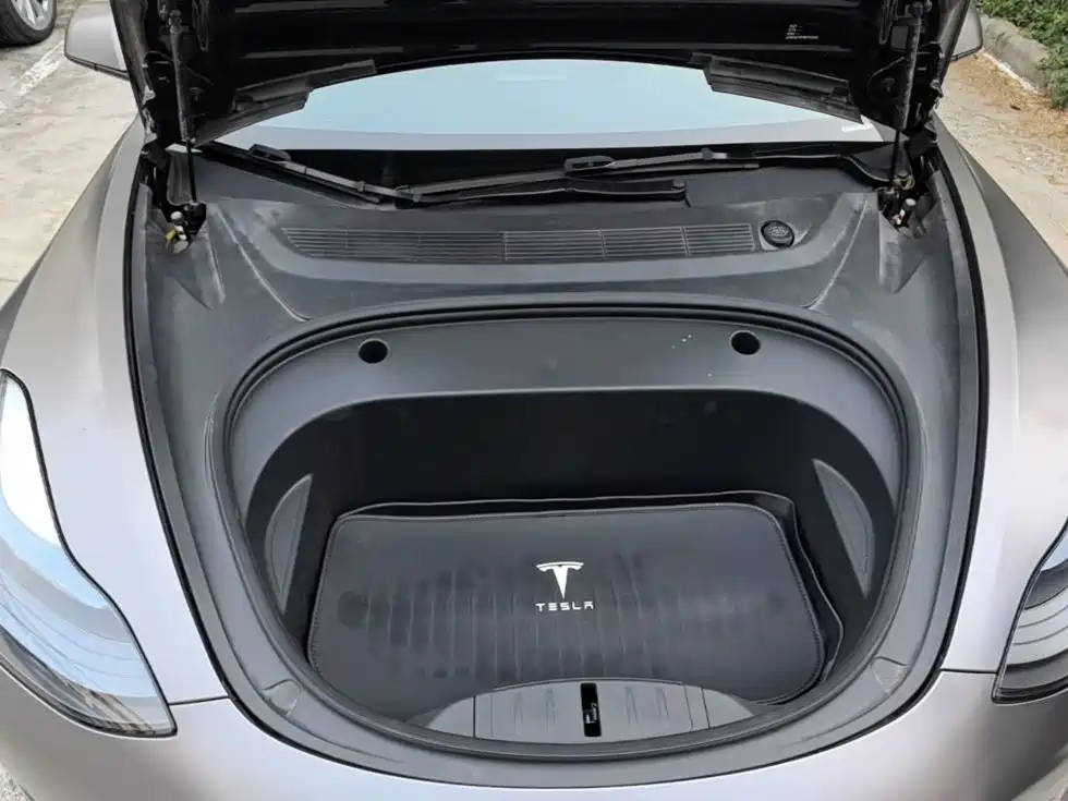 Tesla Model 3 — миниатюра 20