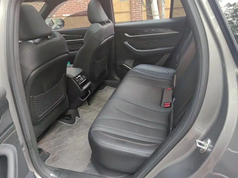 Geely Xingyue L — миниатюра 11