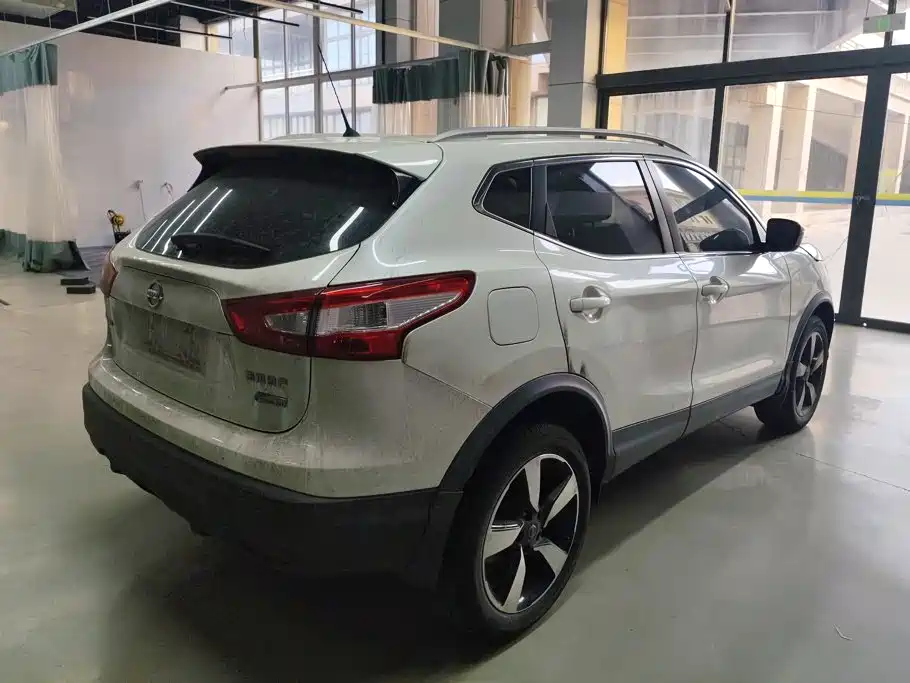 Nissan Qashqai — миниатюра 3