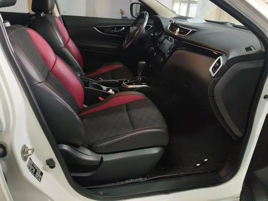 Nissan Qashqai — миниатюра 8